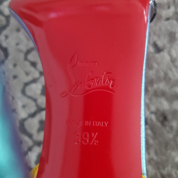 Christian Louboutin Umberta Spike Sandal 39.5 - Picture 9 of 9